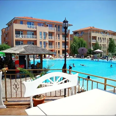 Orange On Sunny Day 6 Complex Lejlighed Tŭnkovo