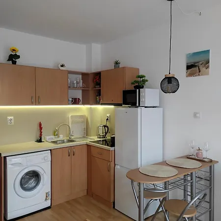 Apartment Orange On Sunny Day 6 Complex Tŭnkovo