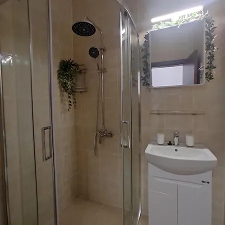 Orange On Sunny Day 6 Complex * Tŭnkovo